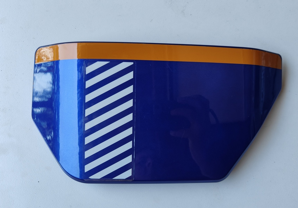 Panel Color back below seat 701