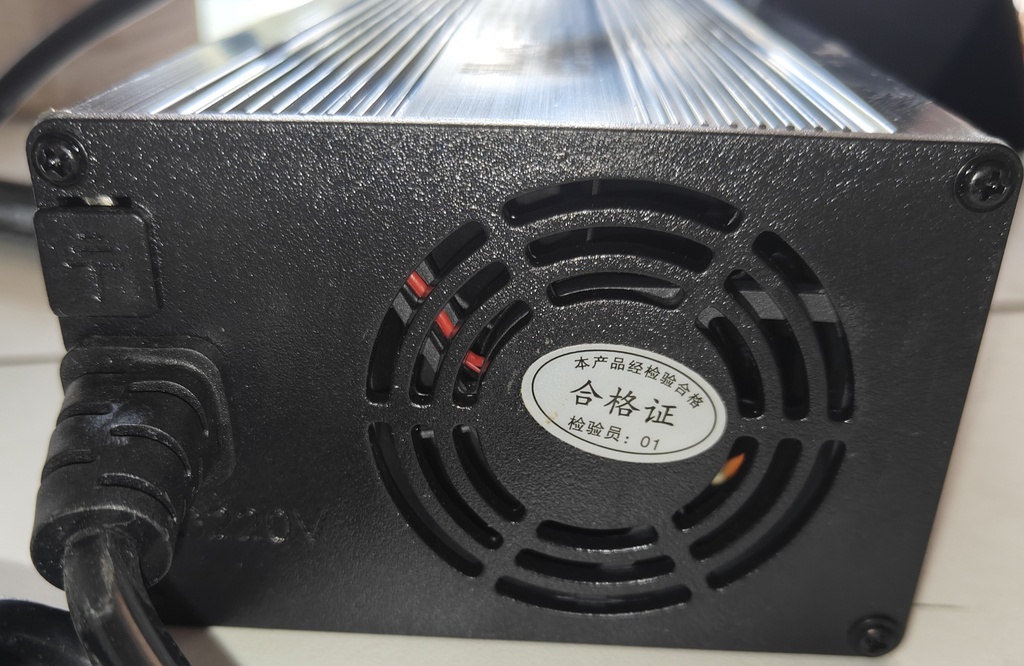 Charger LFP 60V 10A (H21)