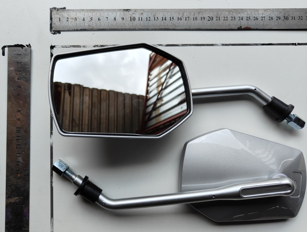 Mirror Set Silver 10mm Nut Squarish