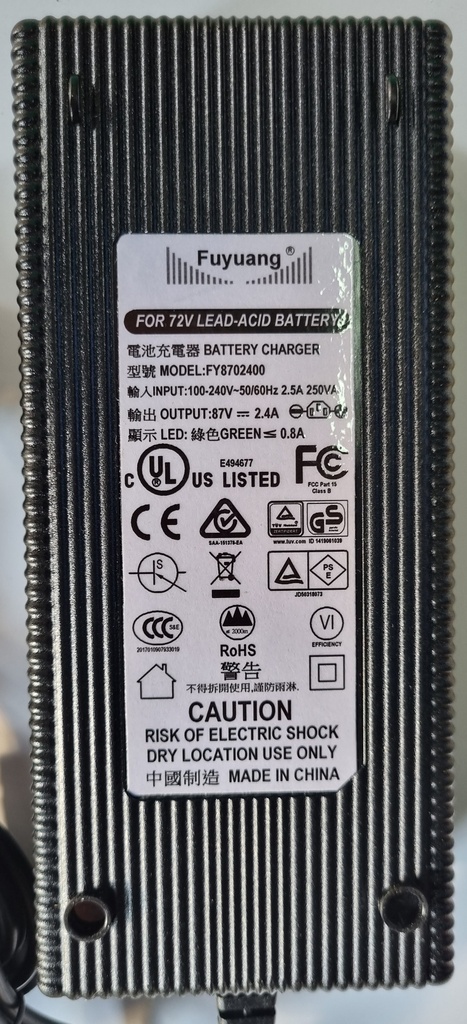 Charger L-A 72v 2.4A FY8702400